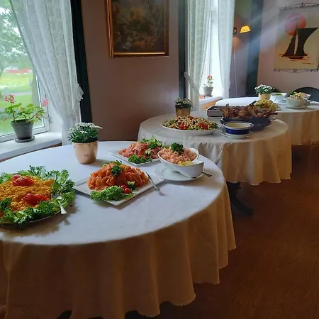 Tjotta Gjestegaard Affittacamere *
