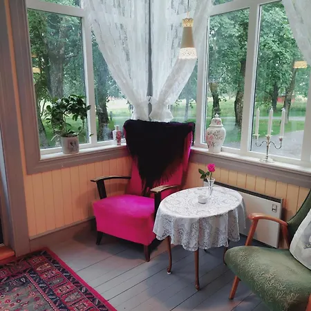 Tjotta Gjestegaard Gasthof *