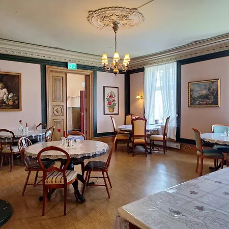 Pensjonat Tjotta Gjestegaard Alstahaug