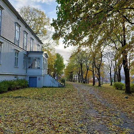Pensjonat Tjotta Gjestegaard Alstahaug